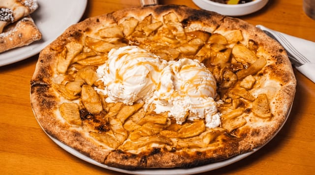 Apple Pizzette with Amaretto.