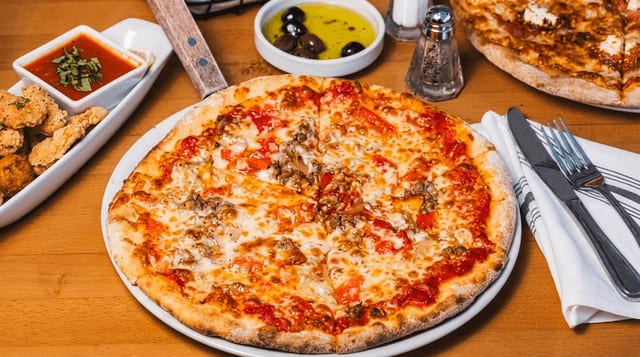 Fuhgettaboutit Pizza.